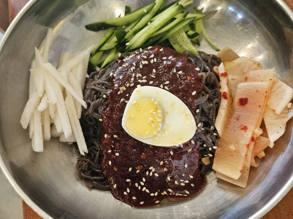 비빔냉면